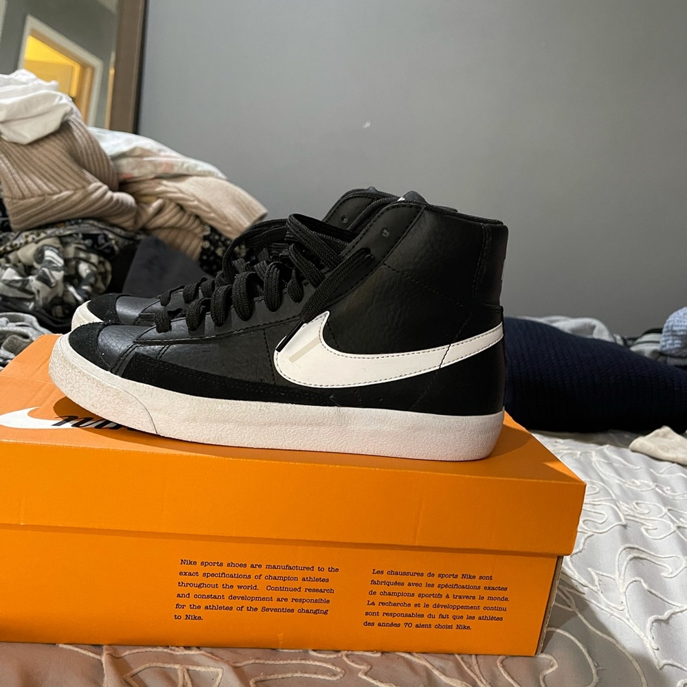 Nike Blazer used only one time 6y is 7w